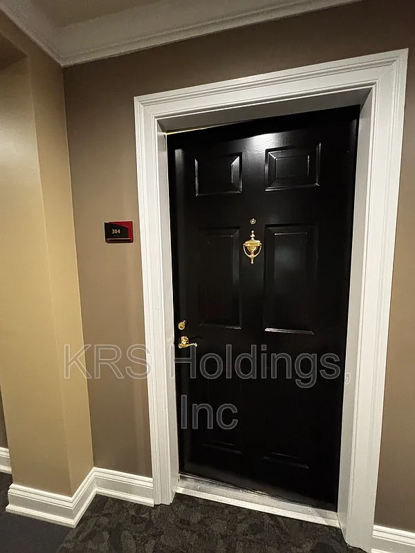 2 bed, 2.0 bath, 1718 sqft, $2,395 — Photo 2
