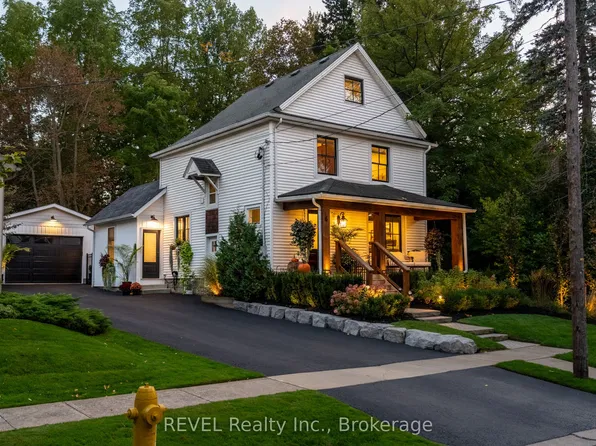 6 Elm Ave, Pelham, ON L0S 1E3
