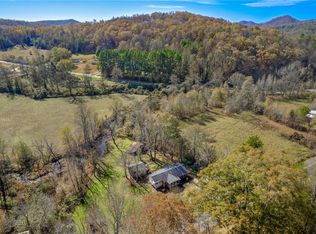202 Cove Creek Rd, Pickens, SC 29671