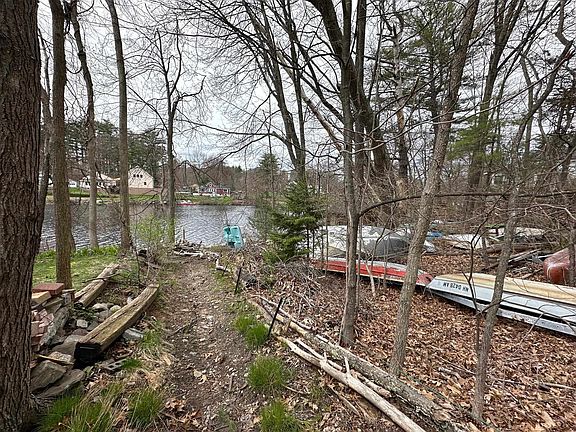5th image of 21 Millville Circle