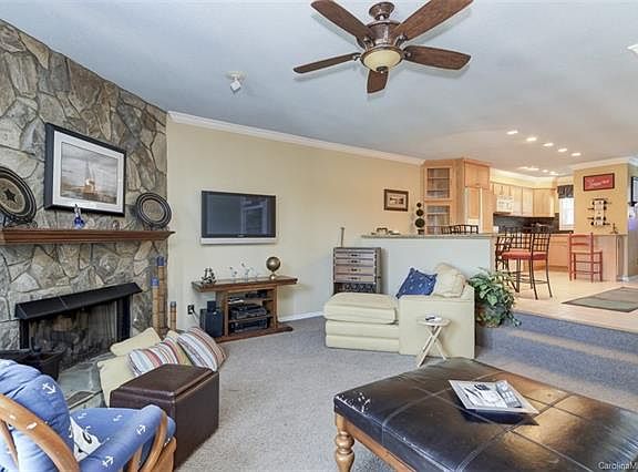5th image of 522 Catspaw Ln