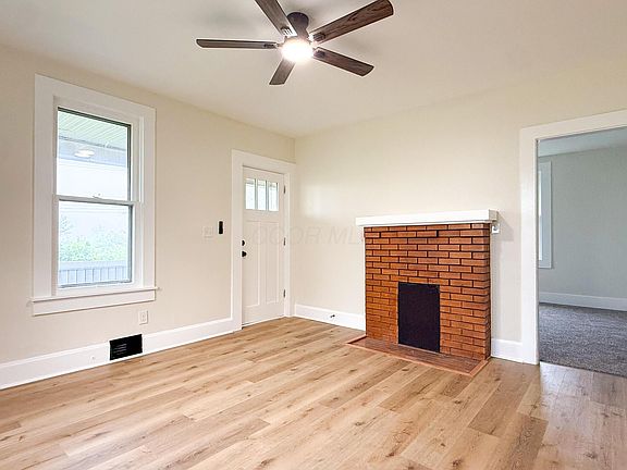 4th image of 36006 Hocking Dr