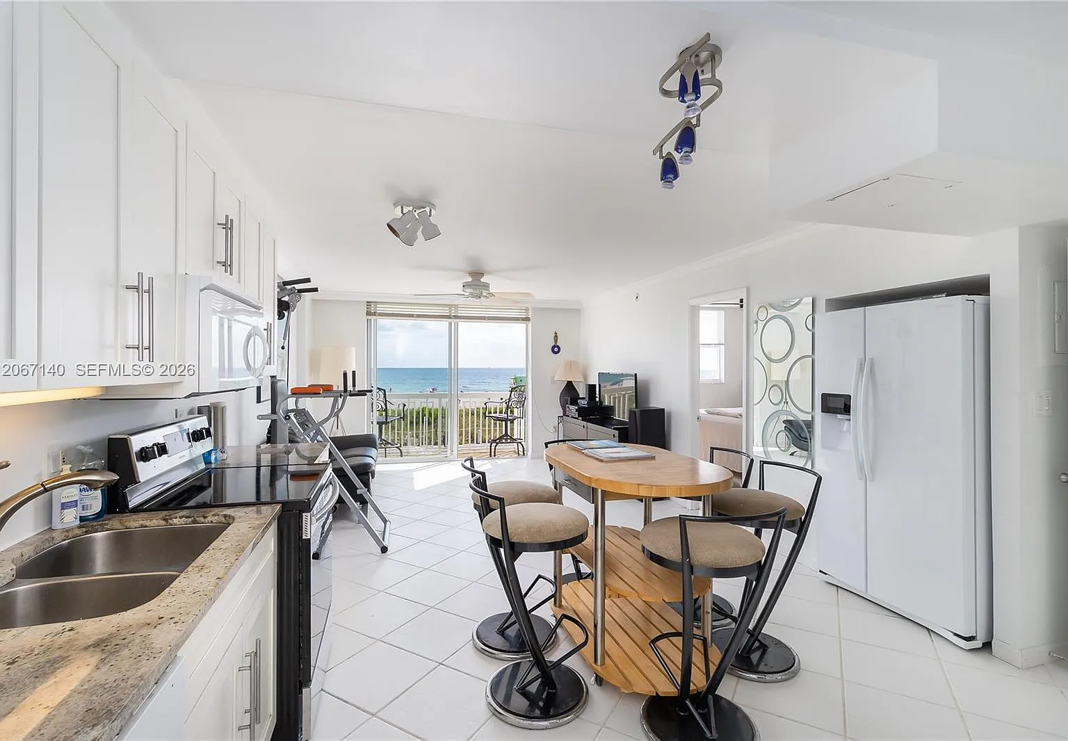 The Presidential Condo — Photo 4