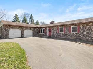 717 Stone Rd, Pittsford, NY 14534