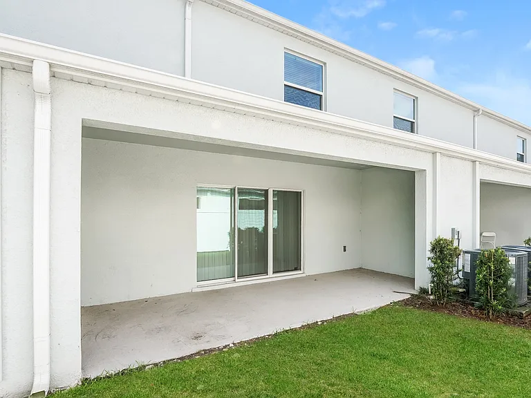 48 Center Grande Rd — Photo 8