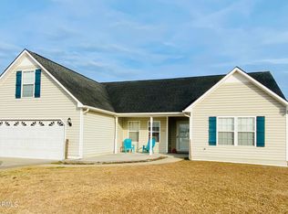 910 Gum Branch Ct, Havelock, NC 28532