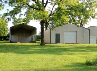 638 E 4th St, Eldon, MO 65026