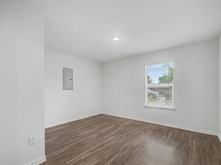 5409 Nielan St #B — Photo 14