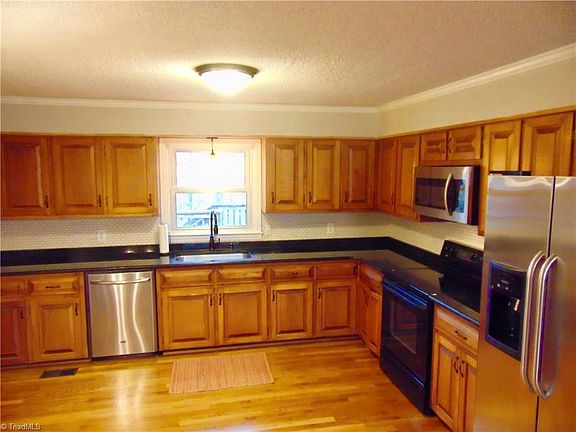 2nd image of 6217 Horseshoe Dr