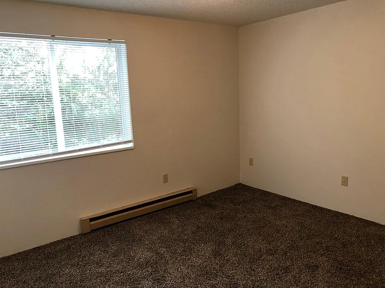 500 NE Maiden Ln #12 — Photo 10