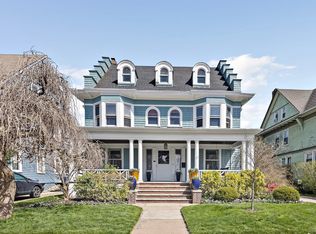 135 Stratford Rd, Brooklyn, NY 11218