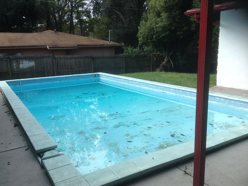 2nd image of 2214 Fleetwood Ct