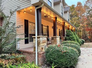 557 Pine Ridge Dr, Signal Mtn, TN 37377