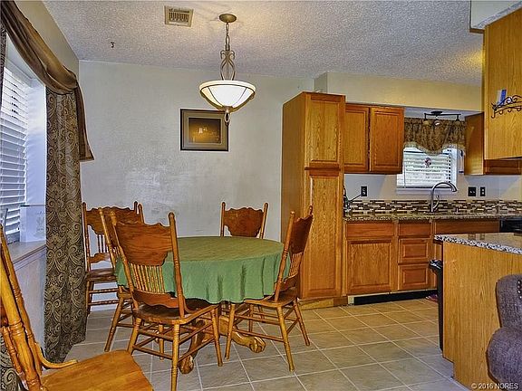 5th image of 3124 S 211 East Ave