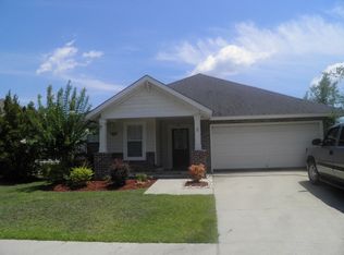 5 Carrington Ct, Hattiesburg, MS 39402