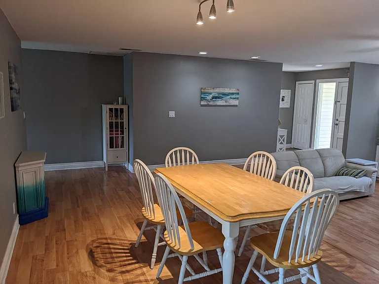 1074 Citrus Ave NE — Photo 19
