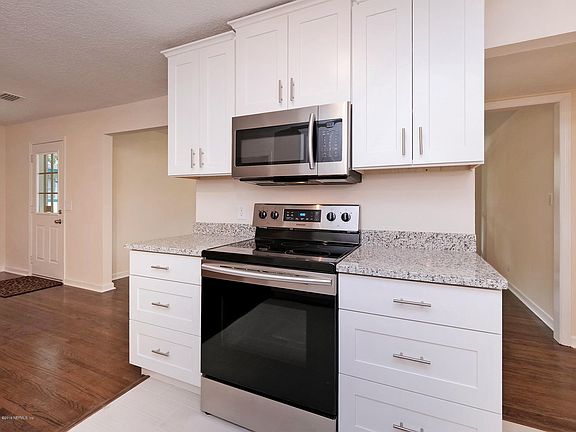 5th image of 5576 Paulbett Dr