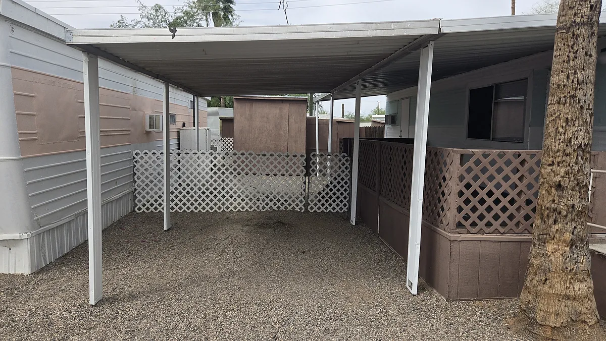 Building Photo - 710 S Lawson Dr