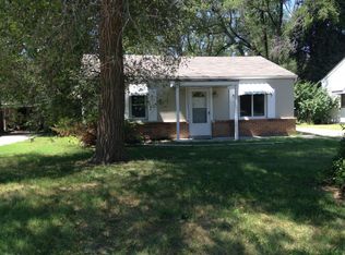 1741 SW Green Acres Ave, Topeka, KS 66604