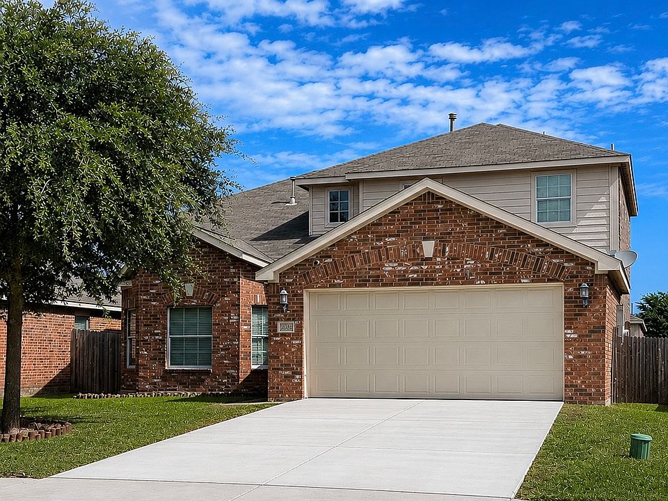 1st image of 2035 Fairview Dr