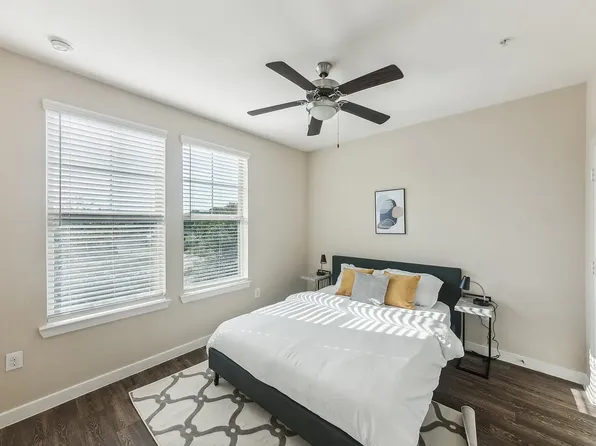 Smart Living on Cullen Apartment Homes