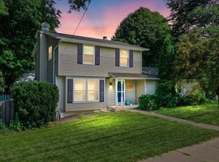 1601 S Point Rd, Green Bay, WI 54313