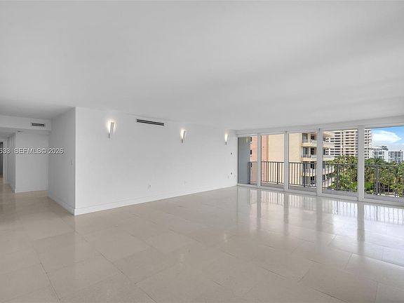 3rd image of 881 Ocean Dr APT 7H