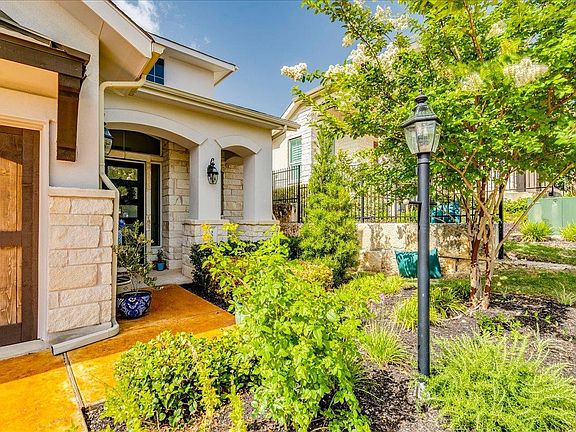3rd image of 306 Olivia Dr #125