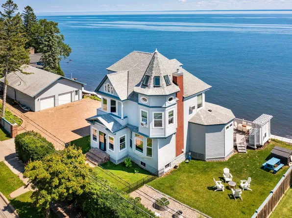 5614 London Rd, Duluth, MN 55804