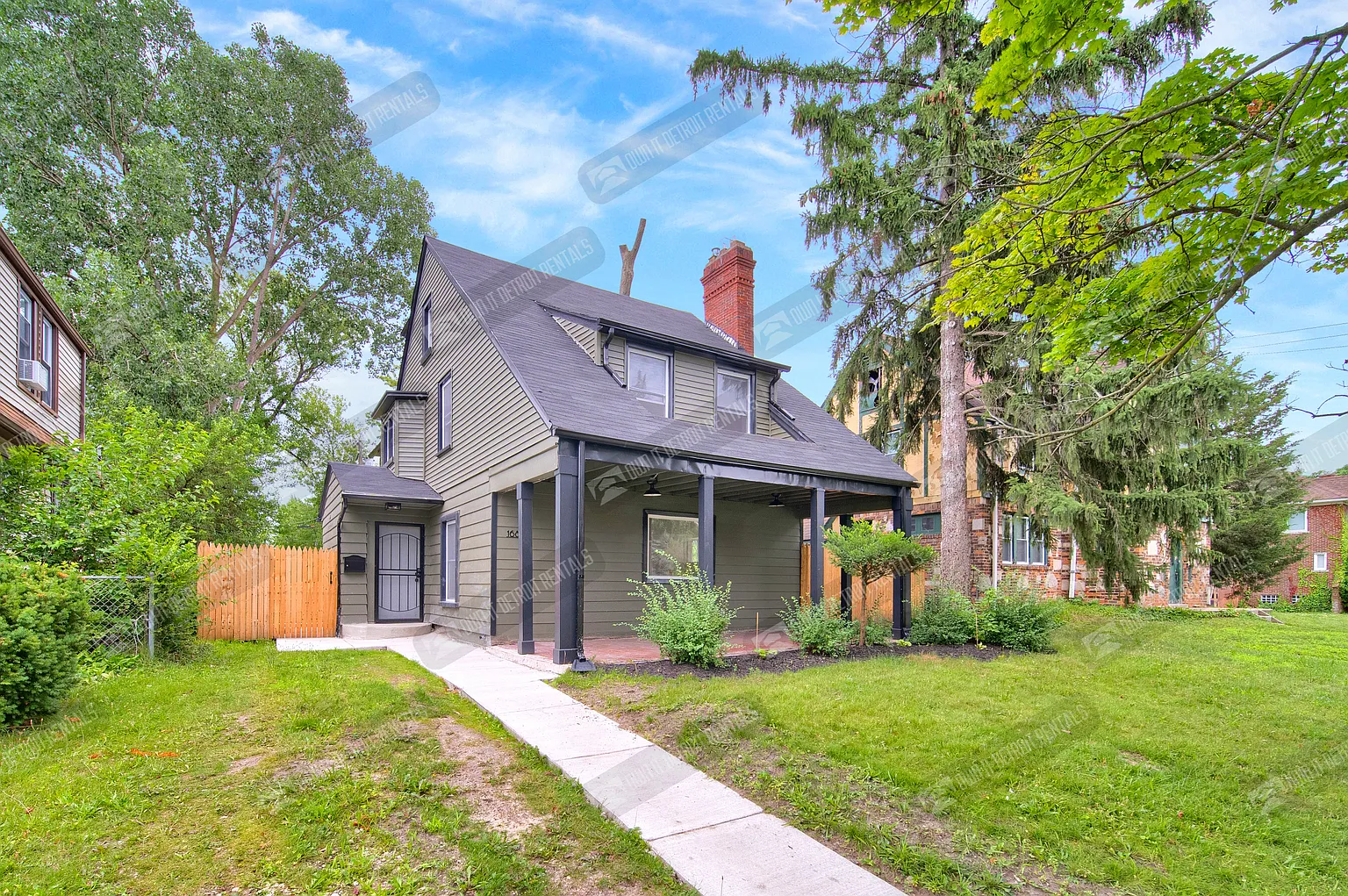 16816 Inverness St photo 1