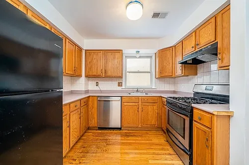 38 W 20th St #2 Photo 1