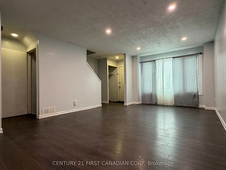 45 Gatewood Pl #8 — Photo 5