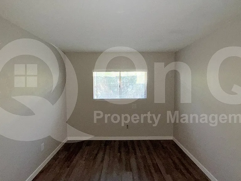 3002 E Waltann Ln #2 — Photo 20