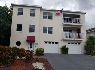 2311 1st St, Indian Rocks Beach, FL 33785