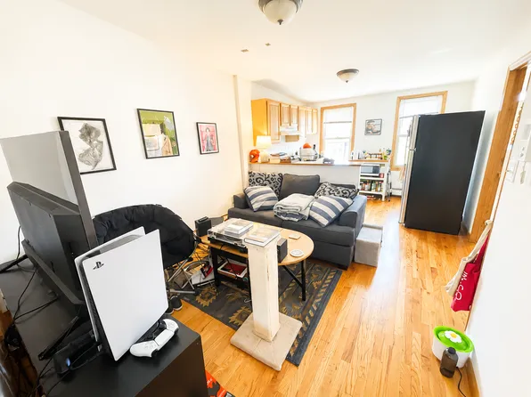 305 2nd St #3, Jersey City, NJ 07302