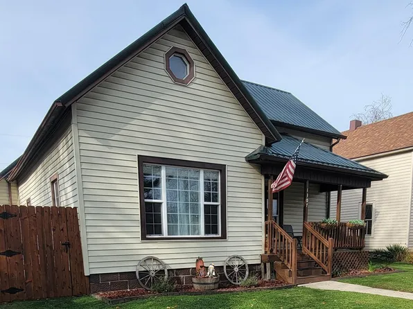 1307 Pearl St, Auburn, IN 46706