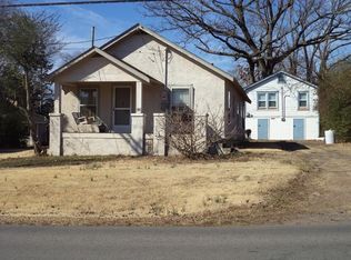 711 N Montgomery St, Clarksville, AR 72830