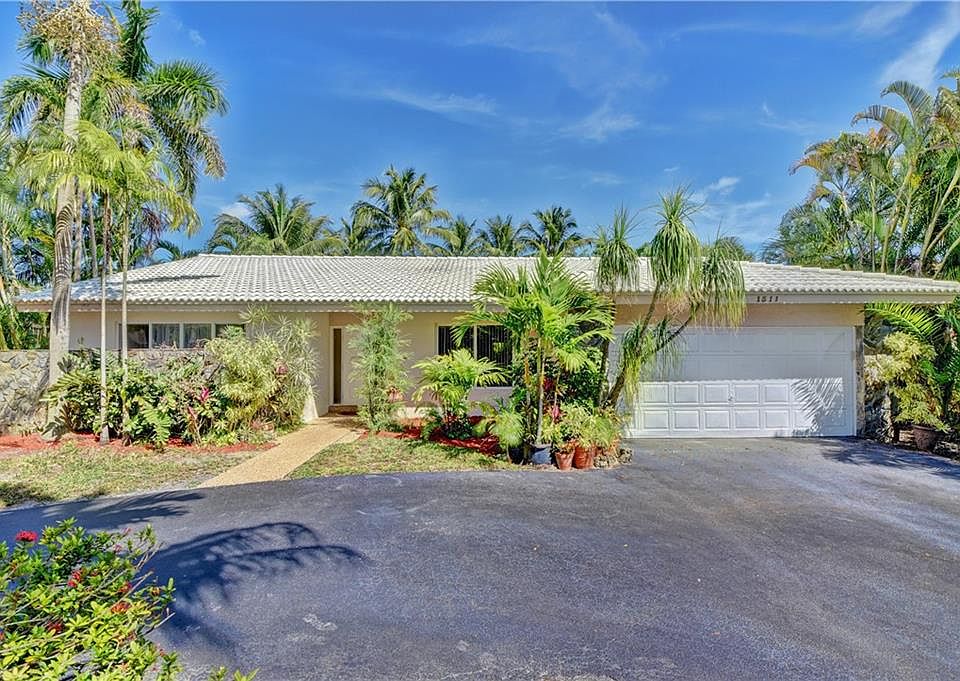 1st image of 1311 NW 112th Way