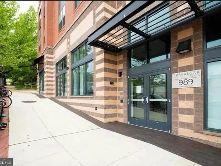 989 S Buchanan St #401 — Photo 5