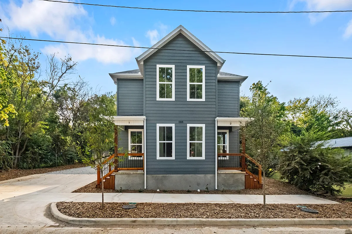 Building Photo - 588 S Willow Ave