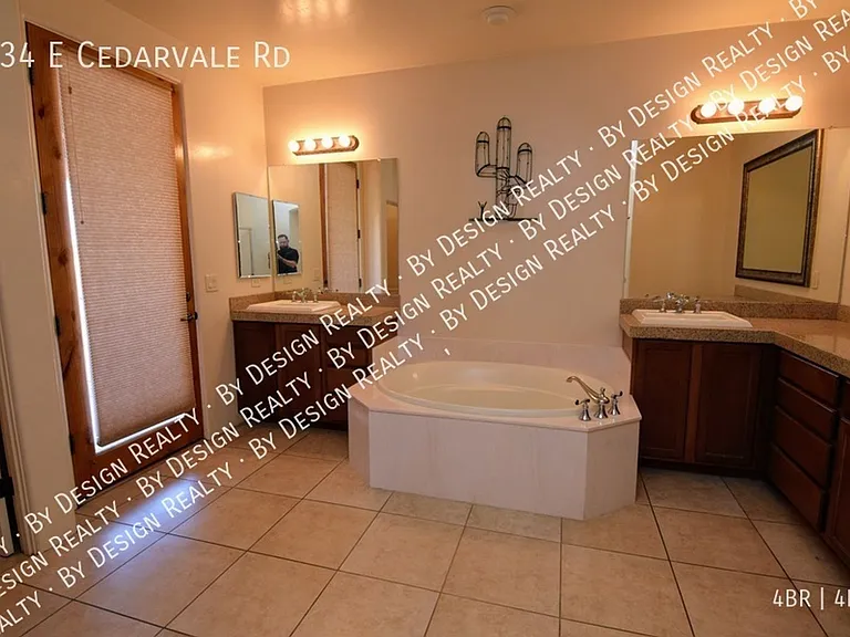 334 E Cedarvale Rd — Photo 27