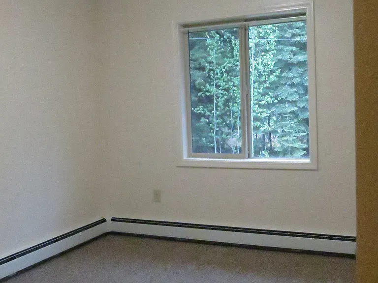 2056 Jackson St — Photo 35