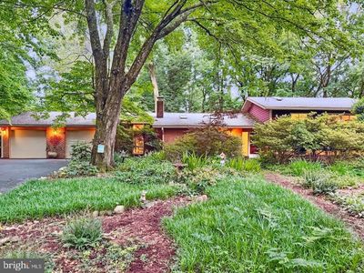 8027 Fenway Rd, Bethesda, MD, 20817