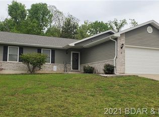 7 Mary Dr, Kaiser, MO 65047