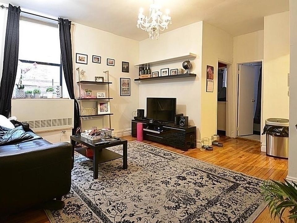 1st image of 154 W 70th St #11GF