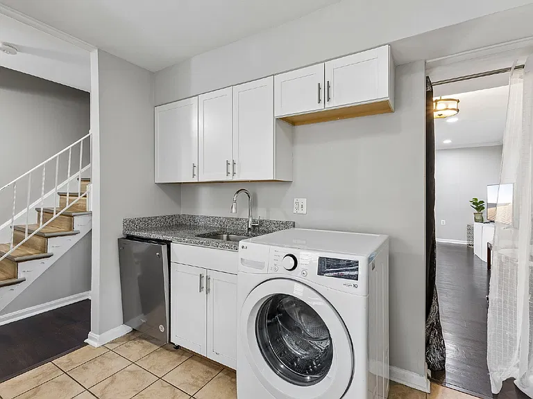 7974 Community Dr — Photo 18