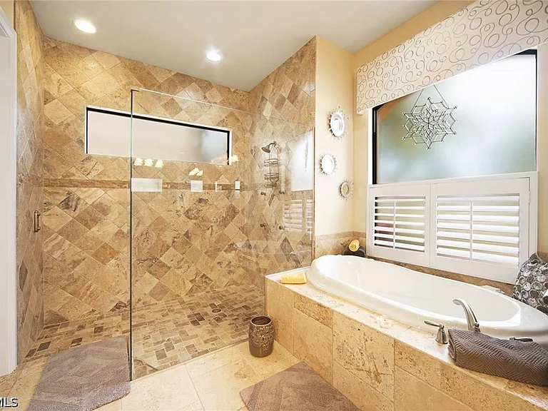 5415 SW 17th Ave — Photo 11