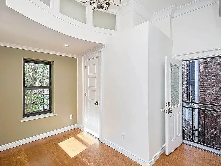 1245 Dean St #1 — Photo 4