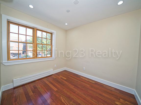 3rd image of 21-08 Steinway St #4A