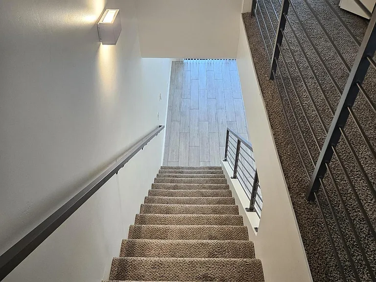 234 S Wilson St — Photo 30